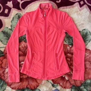 pink lululemon define zip-up jacket.
